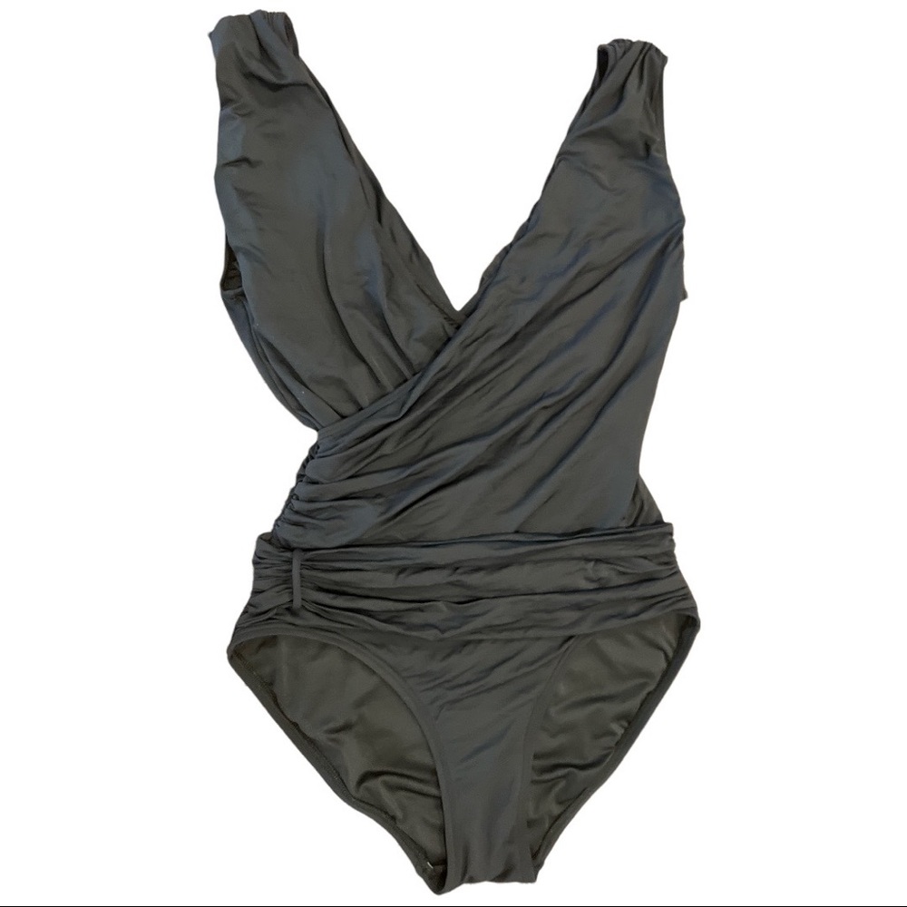 VINCE CAMUTO One Piece Solid Shirred Surplice black swimsuit Sz 12